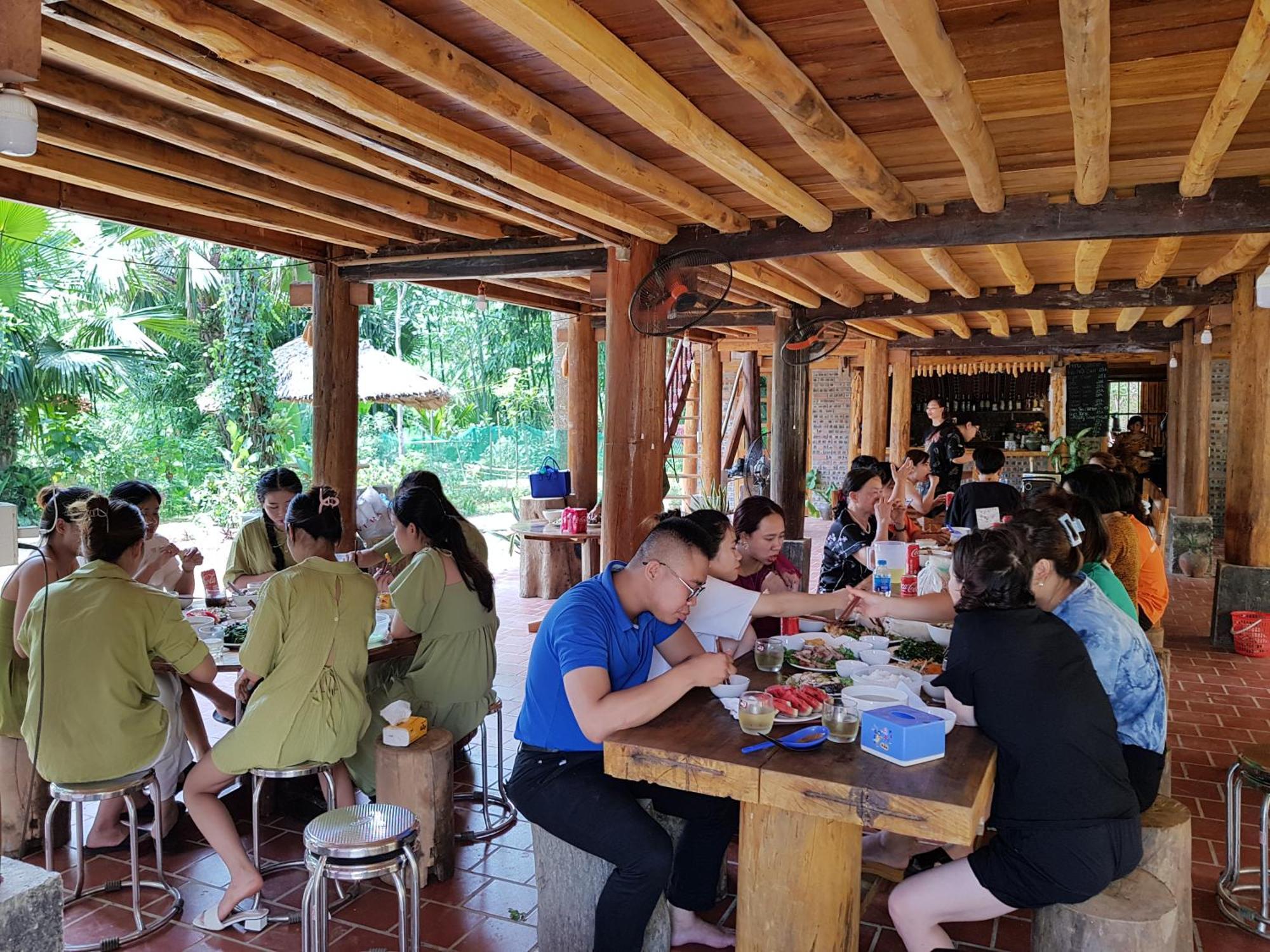 Vu Linh Palm House Homestay - Bungalow Yen Bai Exterior foto